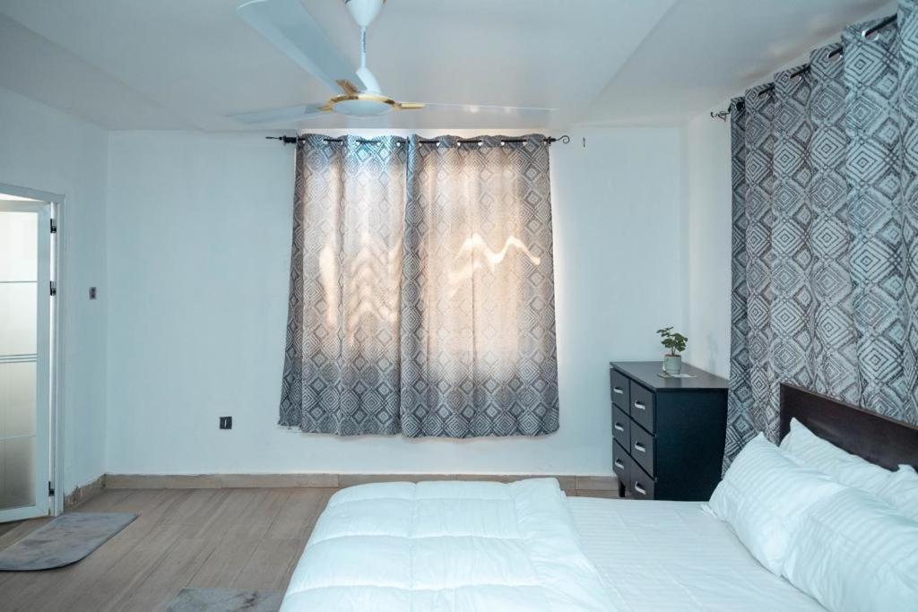 Seven Brothers Apartments Accra Exterior photo